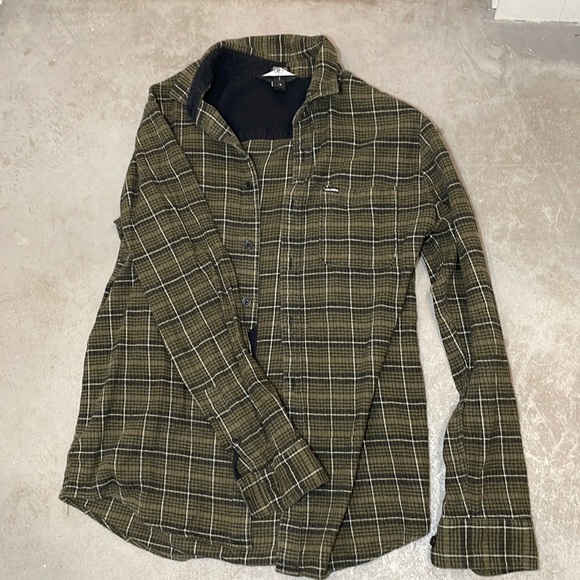 Volcom button down flannel - Picture 1 of 1